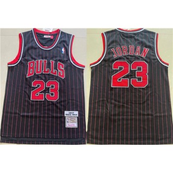 Men's Chicago Bulls #23 Michael Jordan Black 1996-97 Throwback Stitched Jersey Men's Chicago Bulls #23 Michael Jordan Black 1996-97 Throwback Stitched Jersey