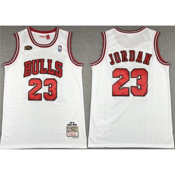 Men's Chicago Bulls #23 Michael Jordan White 1997-98 Stitched Jersey Men's Chicago Bulls #23 Michael Jordan White 1997-98 Stitched Jersey