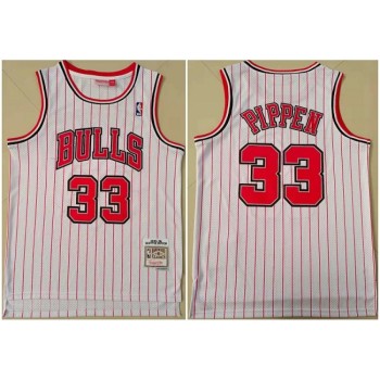 Men's Chicago Bulls #33 Scottie Pippen White Throwback Stitched Jersey Men's Chicago Bulls #33 Scottie Pippen White Throwback Stitched Jersey