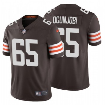Men's Cleveland Browns #65 Larry Ogunjobi 2020 New Brown Vapor Untouchable Limited Stitched Jersey Men's Cleveland Browns #65 Larry Ogunjobi 2020 New Brown Vapor Untouchable Limited Stitched Jersey