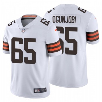 Men's Cleveland Browns #65 Larry Ogunjobi New White Vapor Untouchable Limited Stitched Jersey Men's Cleveland Browns #65 Larry Ogunjobi New White Vapor Untouchable Limited Stitched Jersey