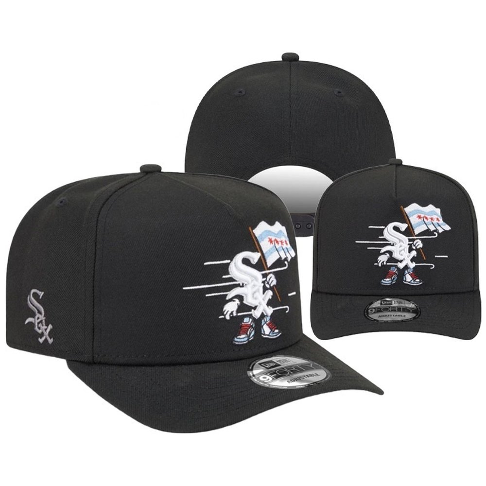 Chicago White Sox Adjustable Hat
