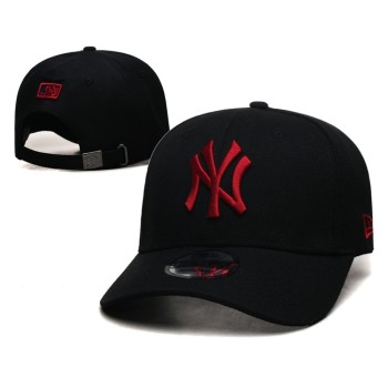 New York Yankeess Adjustable Hat New York Yankeess Adjustable Hat