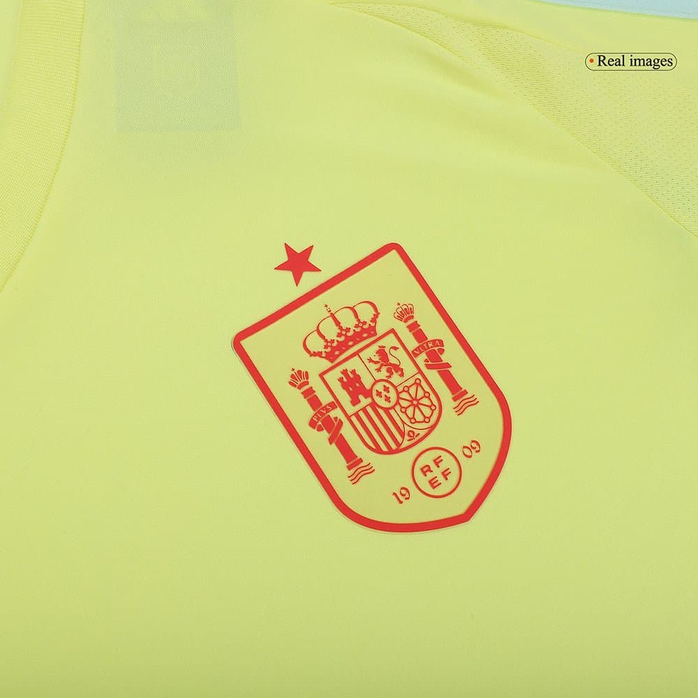 Men's FABIáN #8 Spain Away Replica Soccer Jersey EURO 2024 Men's FABIáN #8 Spain Away Replica Soccer Jersey EURO 2024