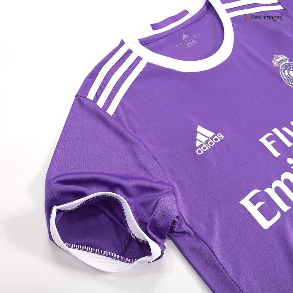 Men's KROOS #8 Real Madrid Away Retro Soccer Jersey 2016/17 Men's KROOS #8 Real Madrid Away Retro Soccer Jersey 2016/17
