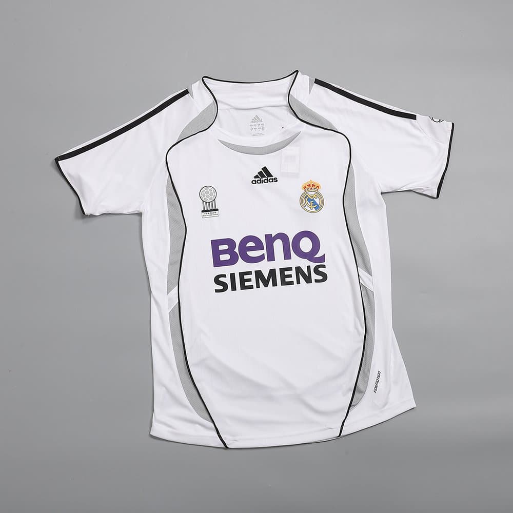 Men's BECKHAM #23 Real Madrid Home Retro Soccer Jersey 2006/07 Men's BECKHAM #23 Real Madrid Home Retro Soccer Jersey 2006/07