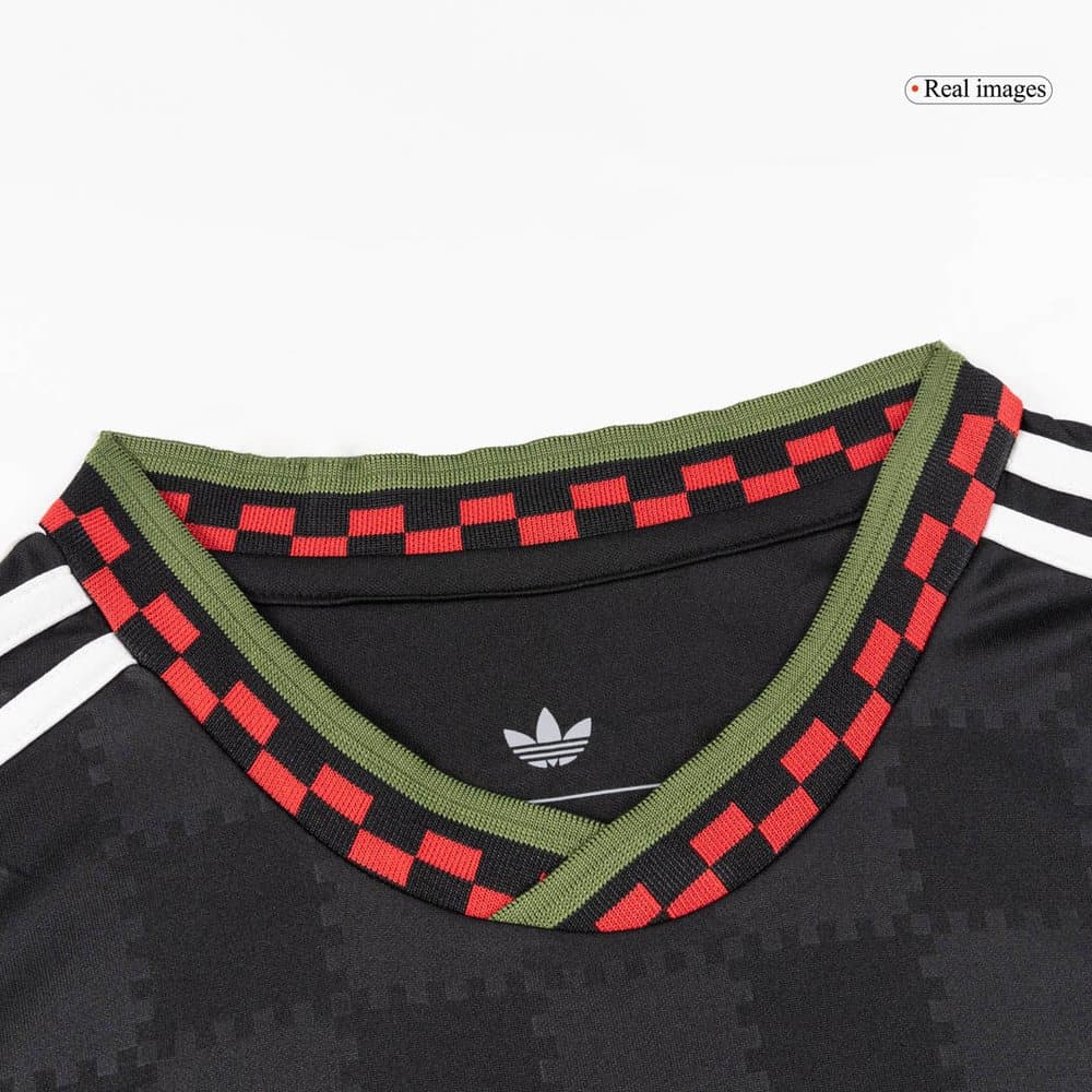 Men's Bayern Munich Third Away Jersey Kit 2025/26 Men's Bayern Munich Third Away Jersey Kit 2025/26