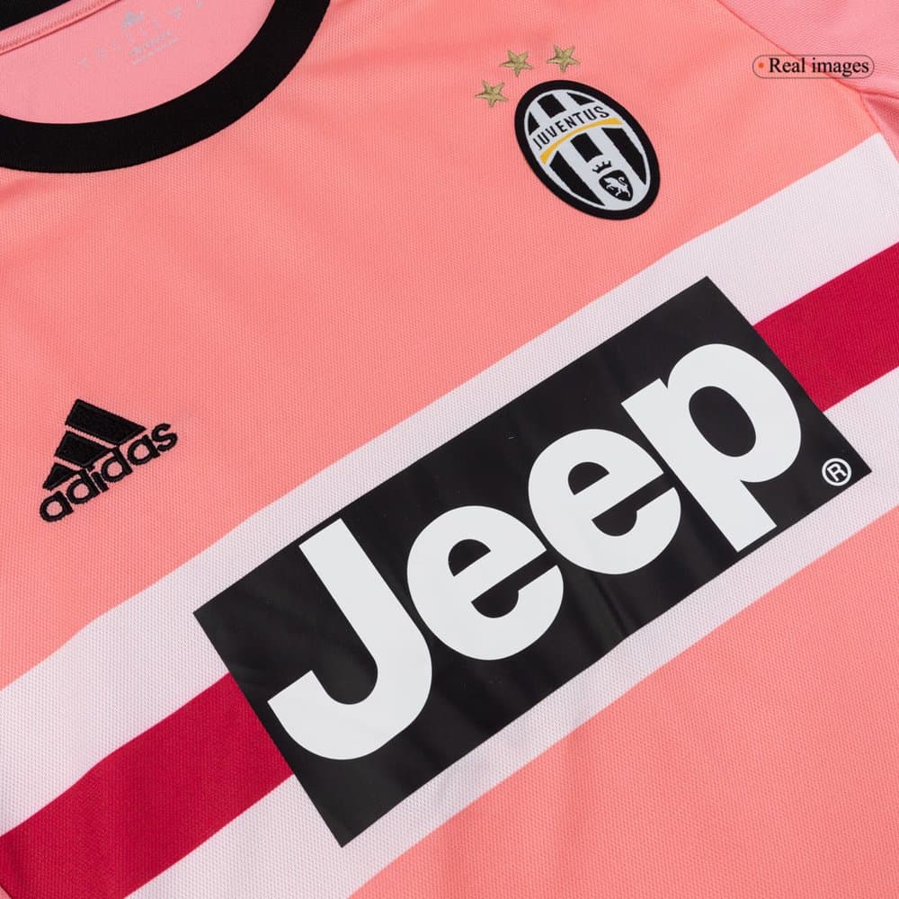 Men's Juventus Away Long Sleeve Retro Soccer Jersey 2015/16 Men's Juventus Away Long Sleeve Retro Soccer Jersey 2015/16