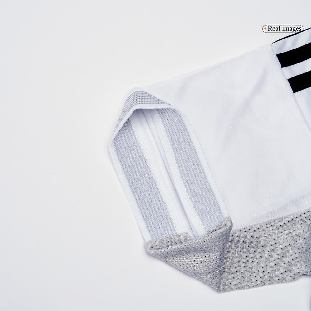 Men's Real Madrid Home Long Sleeve Jersey 2025/26 Men's Real Madrid Home Long Sleeve Jersey 2025/26