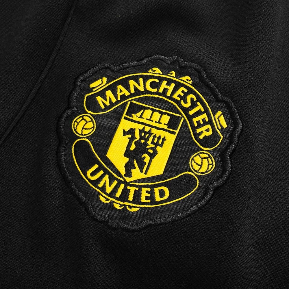 Kid's Manchester United 1/4 Zip Tracksuit 2025/26
