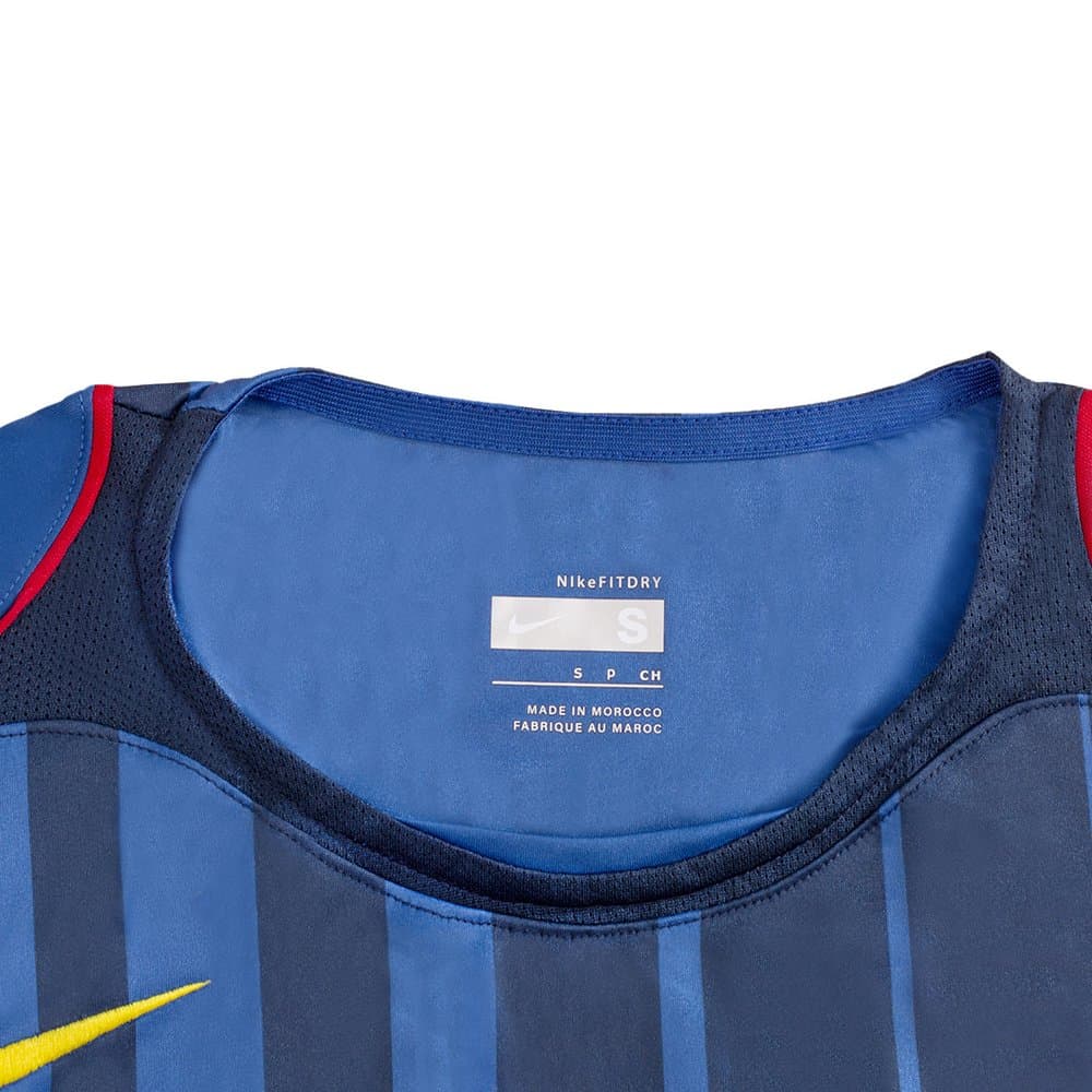 Men's XAVI #6 Barcelona Away Retro Soccer Jersey 2004/05 Men's XAVI #6 Barcelona Away Retro Soccer Jersey 2004/05