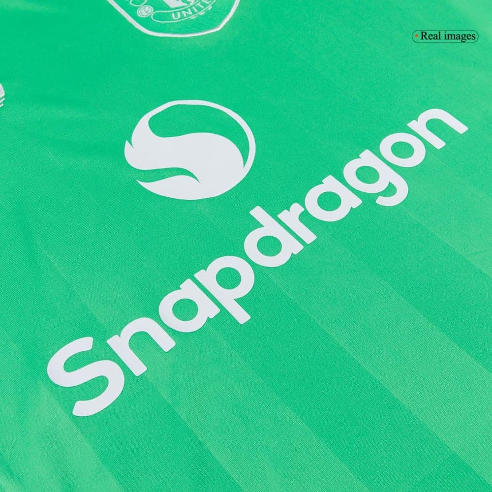Men's Manchester United Goalkeeper Replica Soccer Jersey 2025/26 Men's Manchester United Goalkeeper Replica Soccer Jersey 2025/26