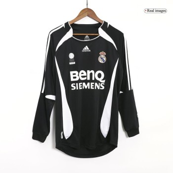 Men's Real Madrid Away Long Sleeve Retro Soccer Jersey 2006/07 Men's Real Madrid Away Long Sleeve Retro Soccer Jersey 2006/07